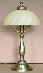 lampa stojąca biurkowa z kolszem wiatrakowym, wykonana z odlewu mosiężnego, lampka na biurko